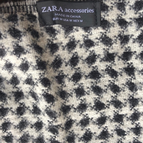 Zara double sided scarf - Picture 3 of 4